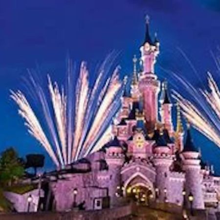 Proche Disney Et Paris - Studio Terrasse Et Parking Prive Монтеврен Экстерьер фото